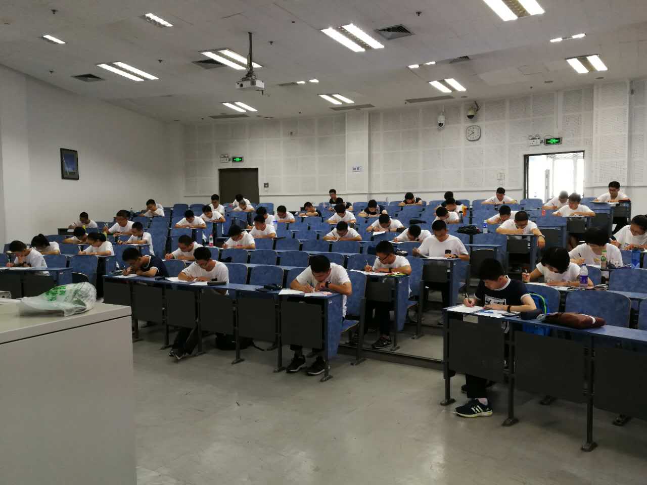 1504071233815772.jpg